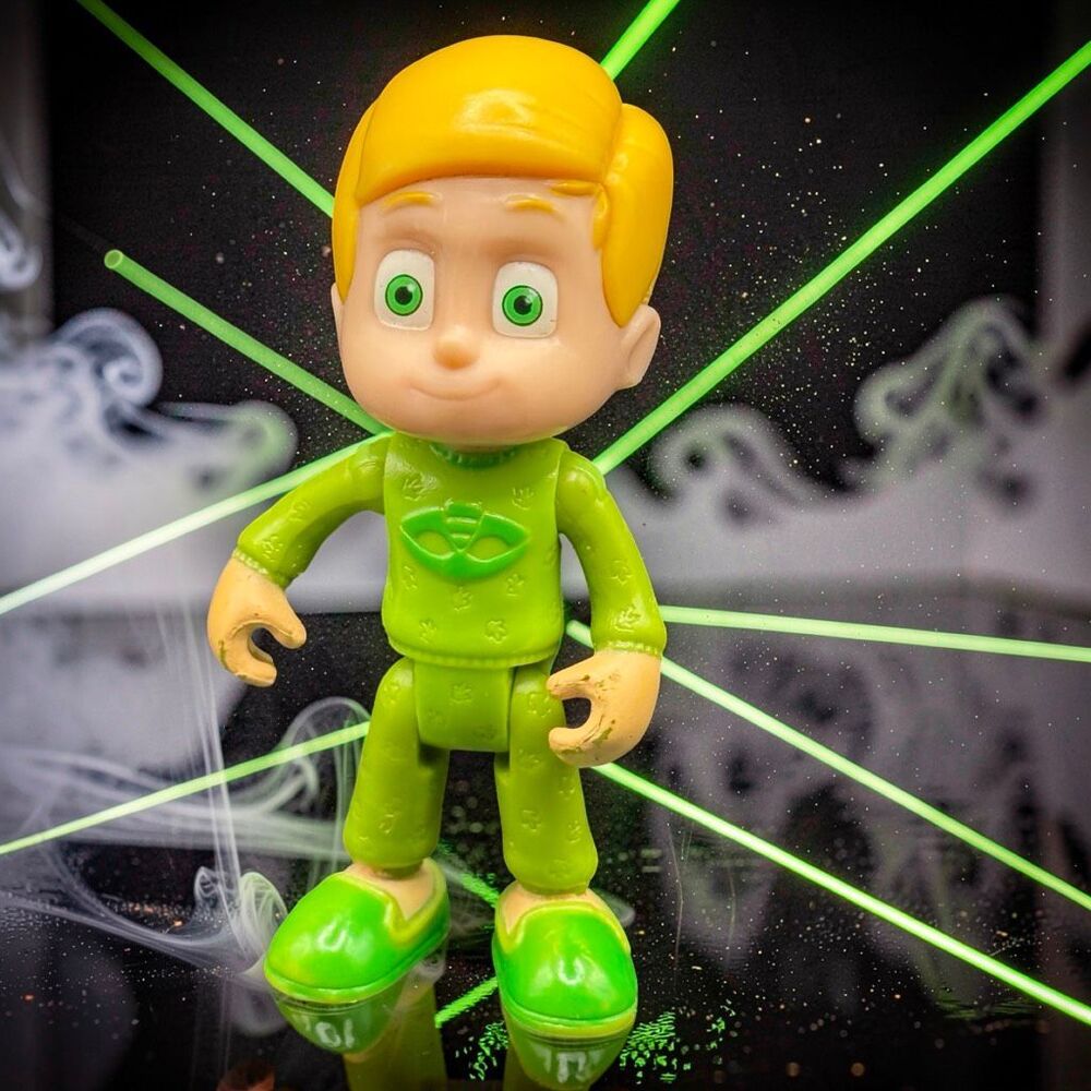 Just Play PJ Masks Gekko Greg GEKKO Un Masked Character Action Figure 3”